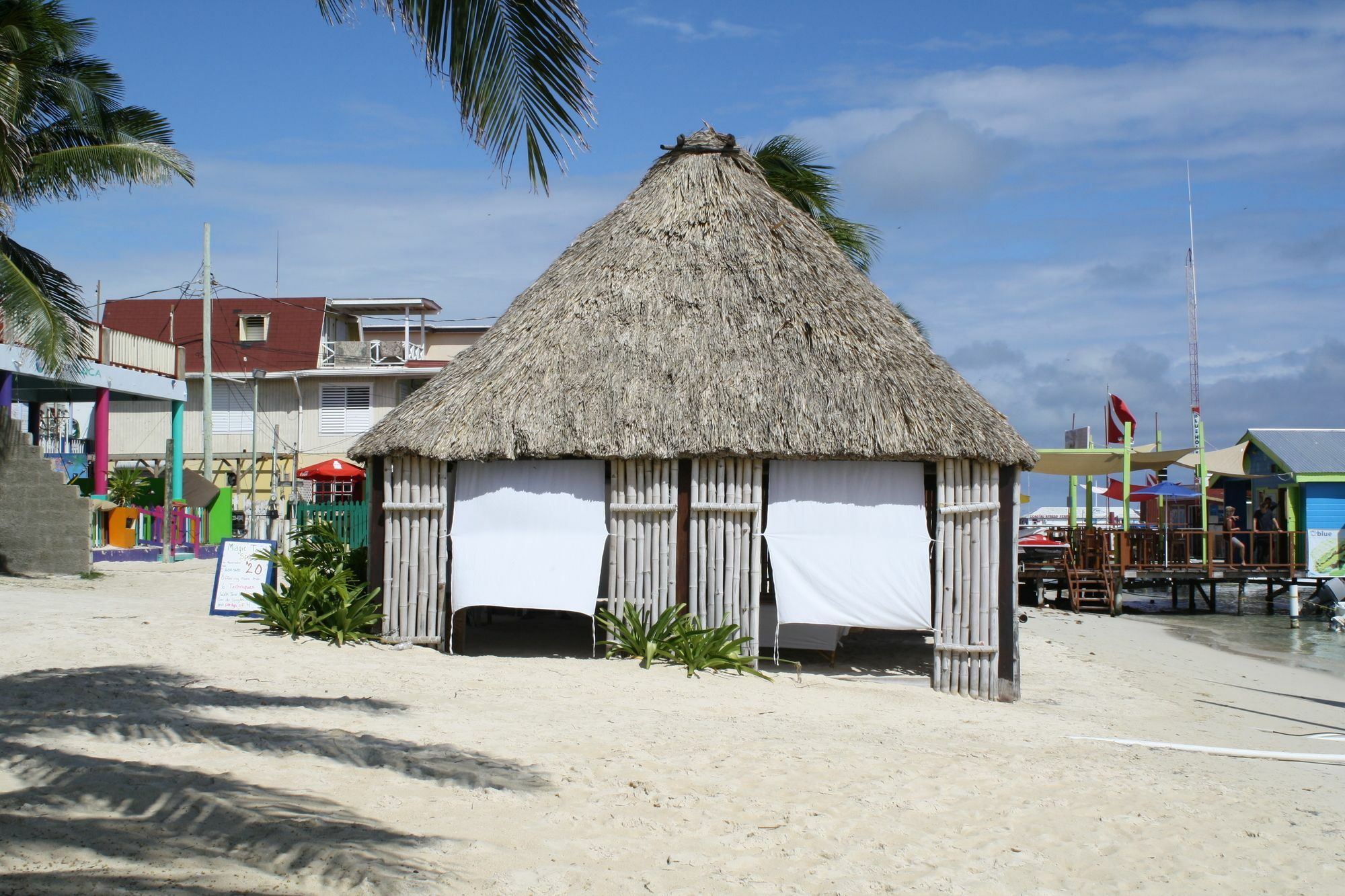 Holiday Hotel San Pedro  Buitenkant foto
